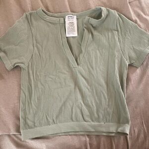 Cotton on women’s green and khaki crop top
